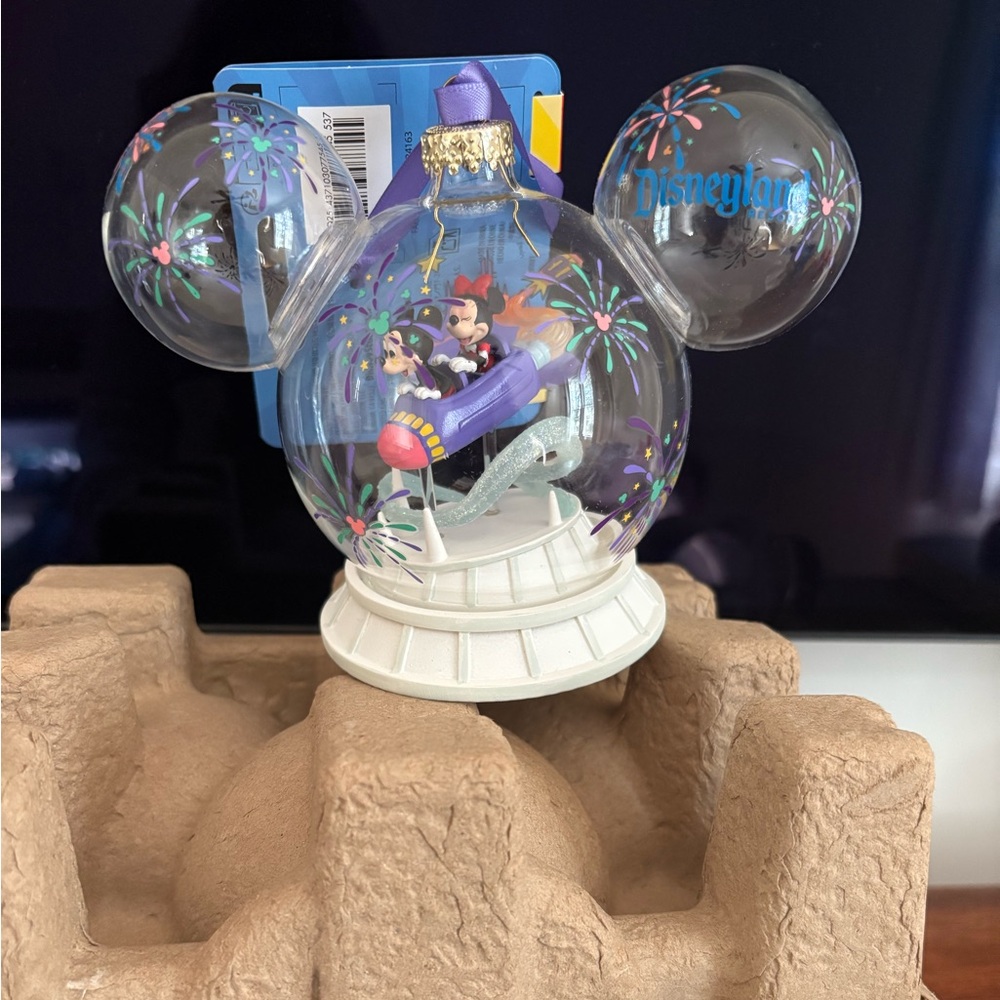 Disneyland 2025 Mickey Mouse Signature Ornament